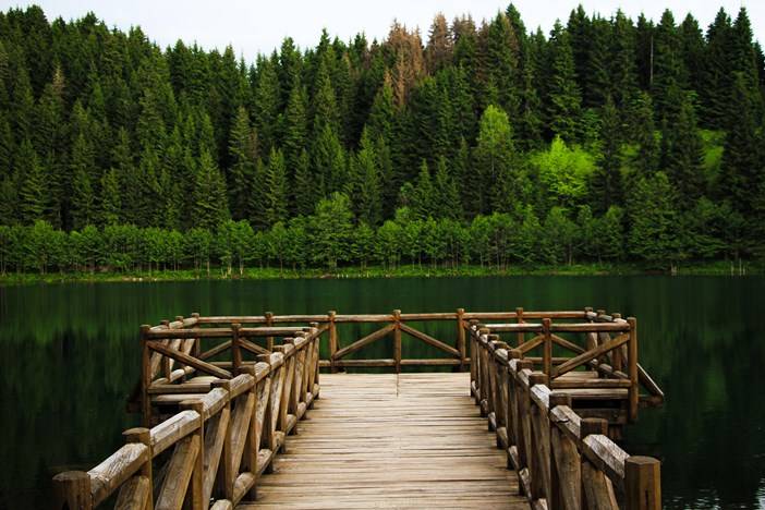Karagöl muhteşem doğası ile masal diyarlarını andırıyor 11